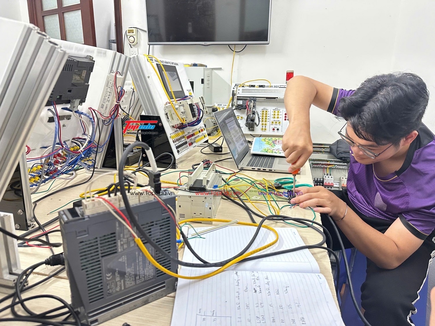 z6930377932948 d989d143f51e53d5af9b209d29158f2e