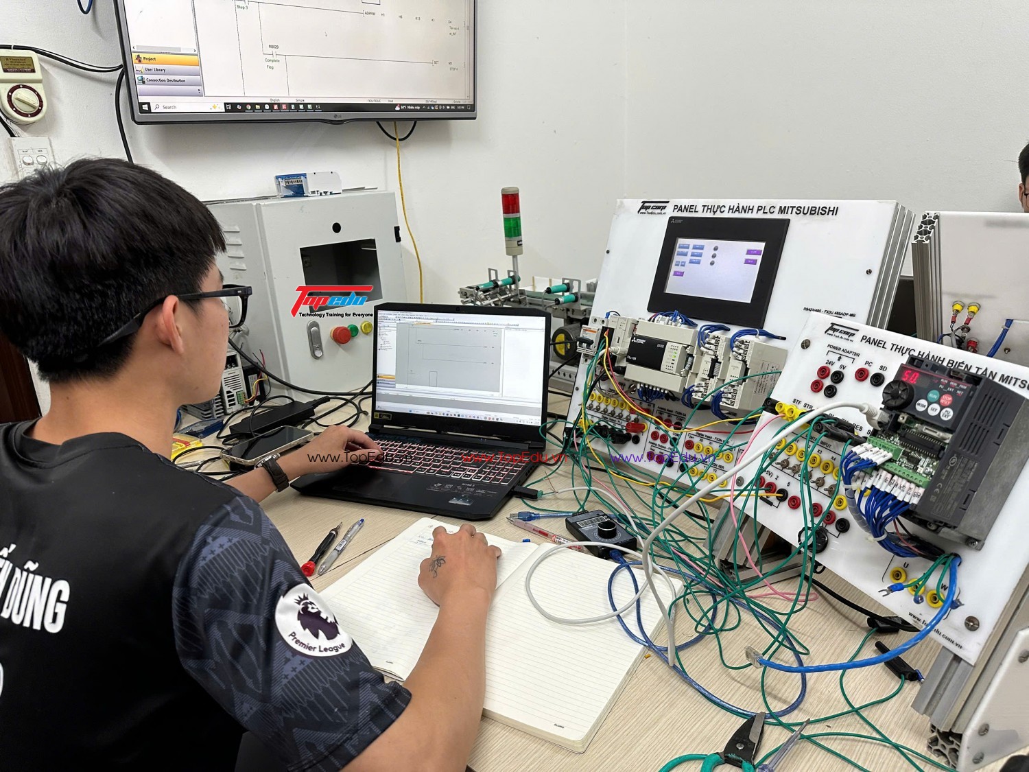 khóa học lập trình PLC ở đâu