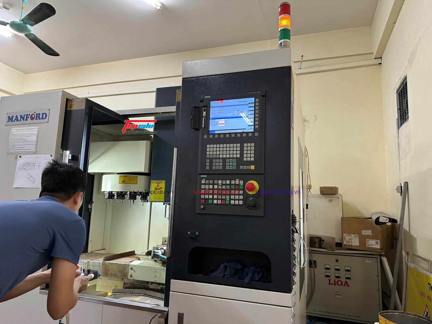 khoa hoc lap trinh van hanh may phay cnc 7